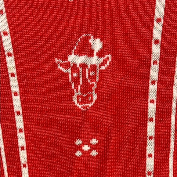 Chick Fil A Red Graphic Men's Crewneck Collector Sweater - Picture 7 of 7